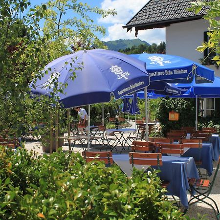 Landgasthof & Restaurant Batzenhaeusl Sankt Gilgen Luaran gambar