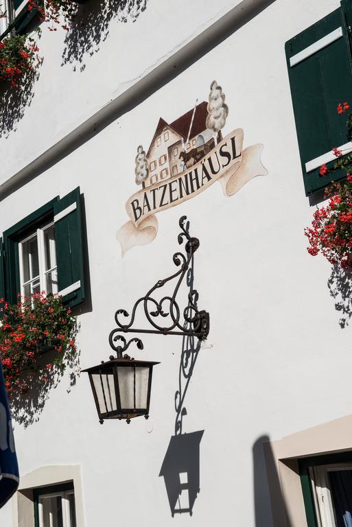 Landgasthof & Restaurant Batzenhaeusl Sankt Gilgen Luaran gambar