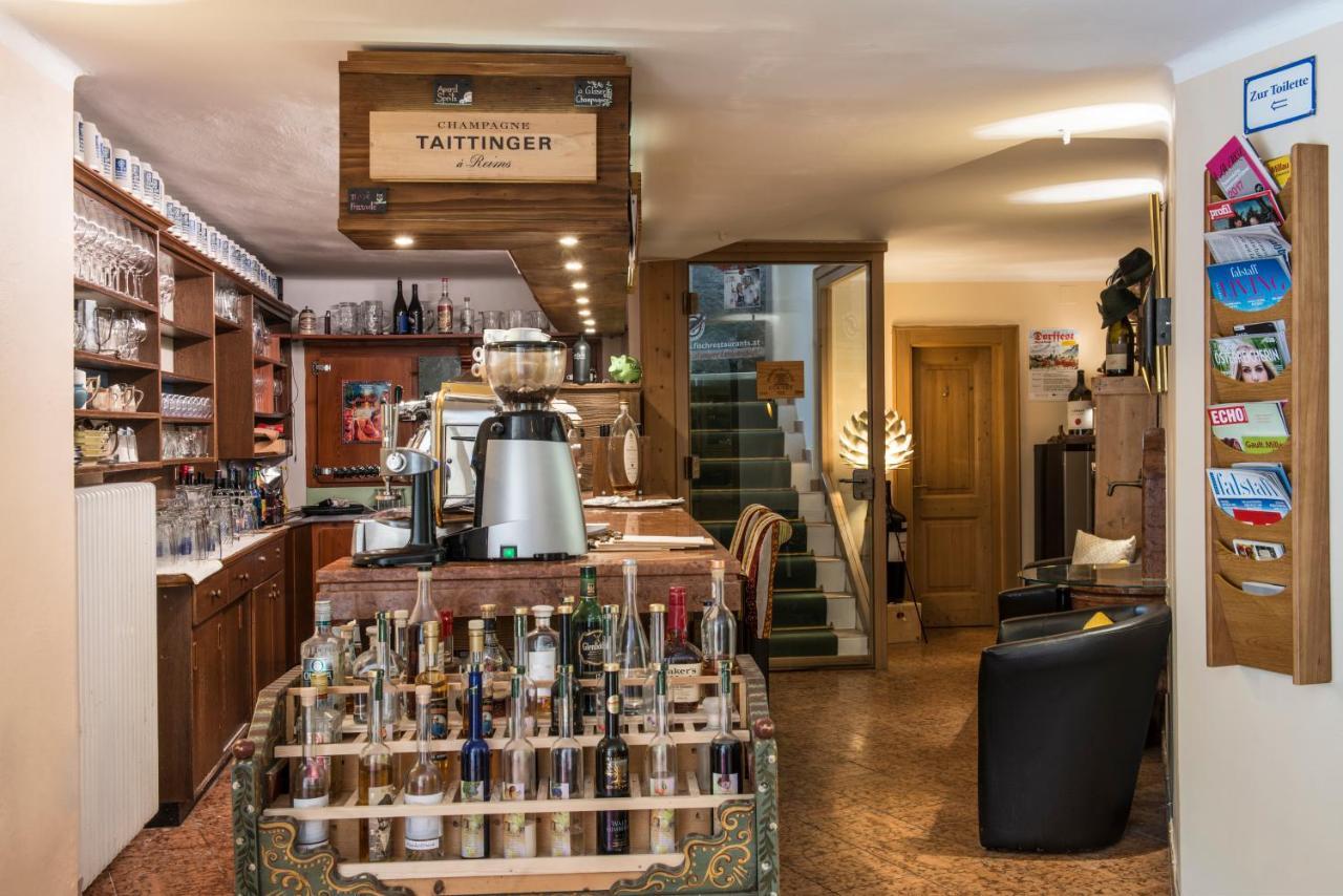 Landgasthof & Restaurant Batzenhaeusl Sankt Gilgen Luaran gambar