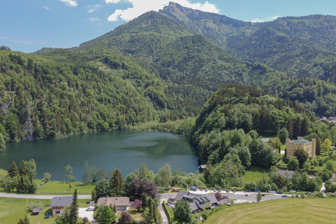 Landgasthof & Restaurant Batzenhaeusl Sankt Gilgen Luaran gambar